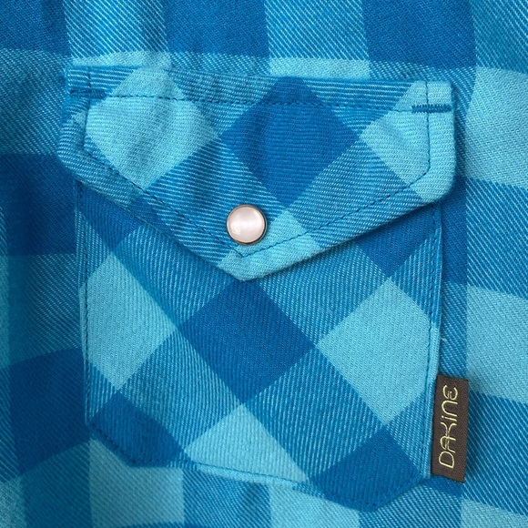 Dakine Pearl Snap Plaid Button Down Shirt - Picture 3 of 11